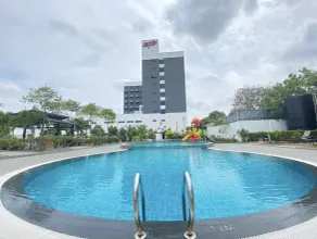 MITC Hotel - Piscine
