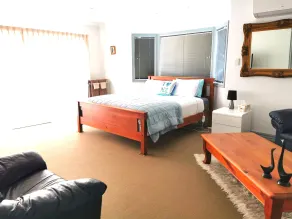 Lush & Co Auckland Bed & Breakfast - Zimmer