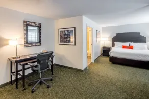 Collegian Hotel & Suites, Trademark Collection by Wyndham - Chambre