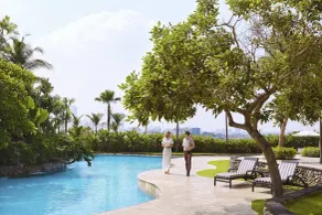 JW Marriott Hotel Surabaya - Pool
