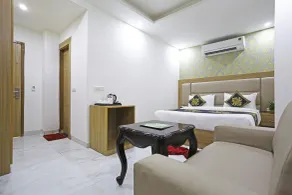 Hotel Decent Suites - Delhi Airport - Quarto
