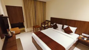 Alps Residency - A Bergamont Hotel, Krishnagiri - Rom