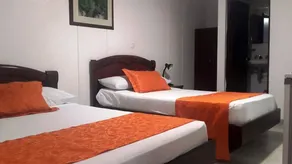 Hotel Center - Room