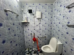 Capital O 91117 Noor Room Stay - Bathroom