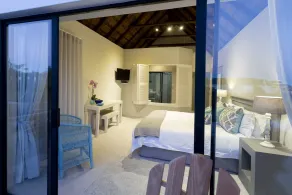 CANAL GUEST HOUSE - Waterfront Boutique B&B - Zimmer