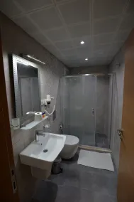Arti̇m Apart Hotel - Badeværelse