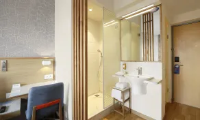 Holiday Inn Express Bengaluru Whitefield ITPL by IHG - Bathroom