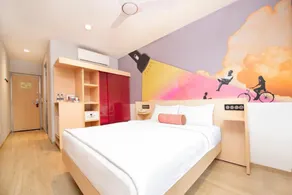 Ginger Noida Sector 133 - Room