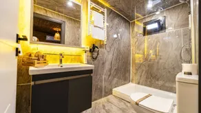 Elite Escape Village Hotel - Bathroom