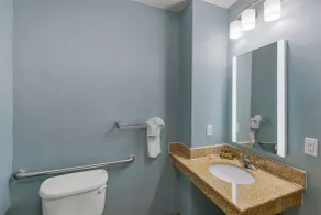 Best Western Plus Wasco Inn & Suites - Salle de bain