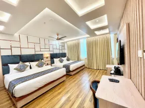 Hotel Mantavya - Varanasi near Temple  - Chambre