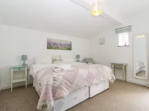Owl Barn - Room