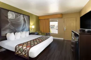 Super 8 by Wyndham NAU/Downtown Conference Center - Chambre