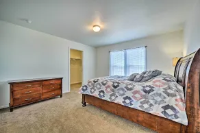 Modern Prescott Valley Home on 2 Acres! - Chambre