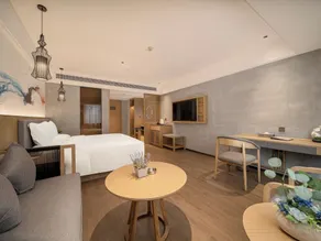 Trendy Romantic Hotel Guangzhou Panyu Qiaonan Aoyuan Plaza Branch - Free Deliver Service to Canton Fair Complex During Canton Fair Period & Free Deliver Service to Guangzhou Baiyun International Airport - Room