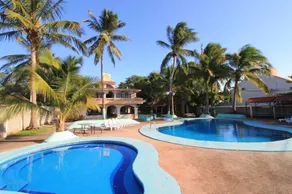 Hotel Gran Palmeiras - Pool