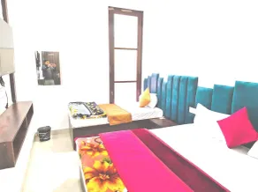 Hotel Ravintam - Chambre