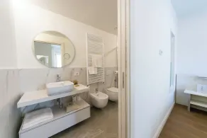 Arona Palace - Superior Apartments - Bathroom
