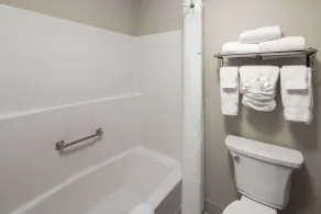 Ramada by Wyndham Moses Lake - Salle de bain