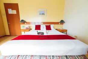 The Manor Hotel - Room