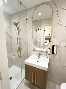 Toronto Rooms and Suites - Chambre