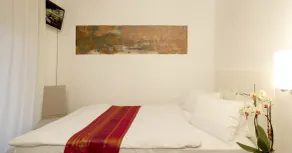 Hotel America - Room