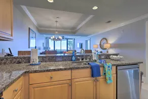 Dauphin Island Condo w/ Pool, Balcony & Ocean View - Innvendig
