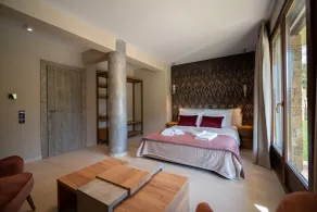 Evritos Villas & Suites with pool - Quarto