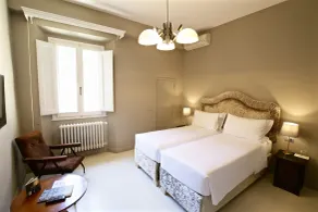 Numa Florence Palazzo San Niccolò - Room