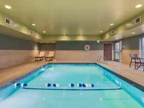 Holiday Inn Express & Suites Salem North - Keizer by IHG - Piscine