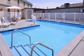 Quality Inn Selinsgrove - Pool