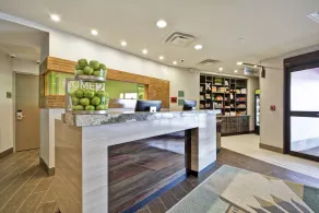 Home2 Suites by Hilton KCI Airport - Réception