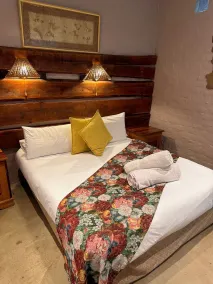 River House Lodge - Room