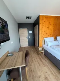 URBAN OAK Smart Stay - Rum