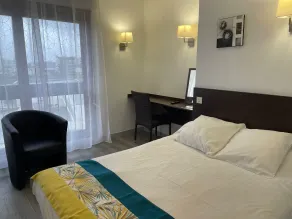 Hôtel le Vascon - Room