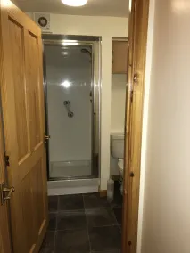 2 Varis Apartments - Baño