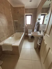 Albright Hussey Manor - Baño