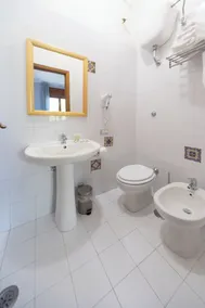 Hotel Dalì - Badezimmer