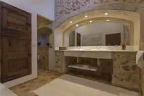 Finca Es Cabàs - Bathroom