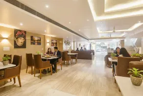 FabHotel Green Lotus Star 17 - Nr Yashobhoomi Convention Centre - Restaurante