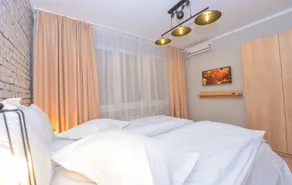 Athene - One Bedroom - Next to Victoria Avenue and Cismigiu Gardens - Room