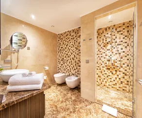 Crowne Plaza - Borjomi by IHG - Bathroom