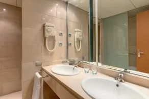 Hotel Ceuta Puerta de África - Bathroom