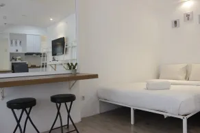 Modern Chic Studio Room at Grand Asia Afrika Apartment - Værelse