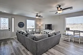 Luxe Home w/ OHV Access, 5 Mi to Lake Mohave! - Interiør