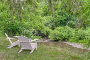 Creekside Retreat in Speedsville w/ Deck & Yard - Interiør