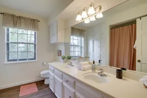 Roomy Houston Rental w/ Home Office & Private Pool - Interior