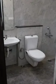 Comfy Cottage - Bathroom