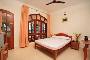Sanctum Spring - Room