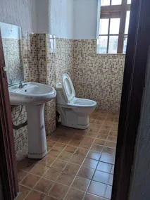 Madola Hotel - Bathroom